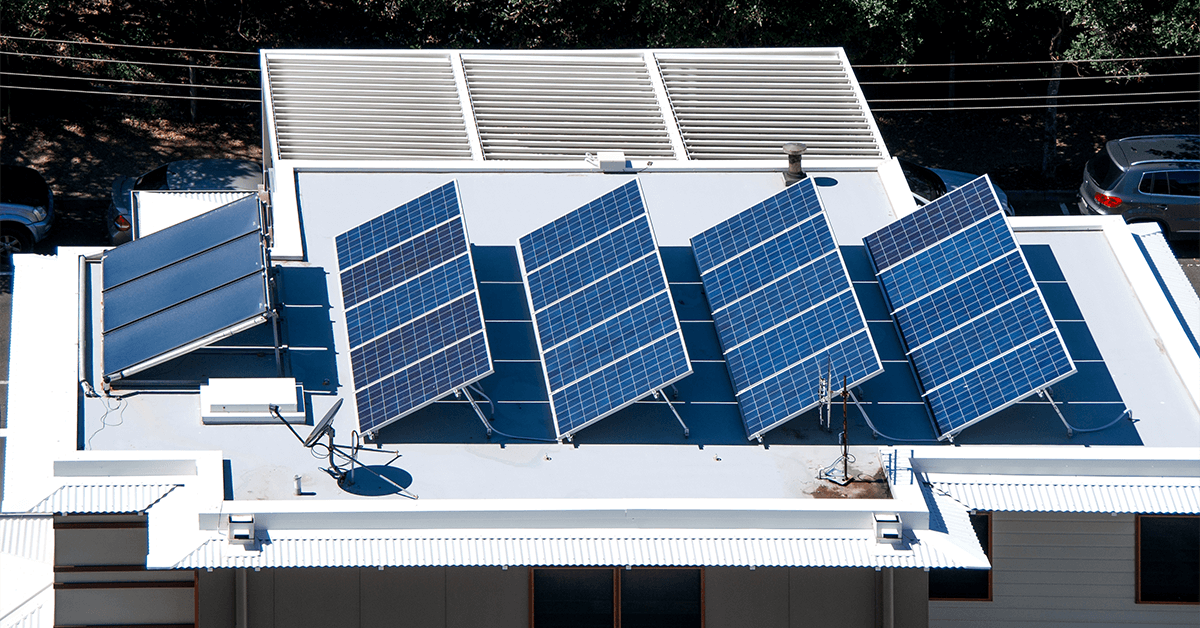 Crescimento da energia solar gera oportunidades para o setor de seguros